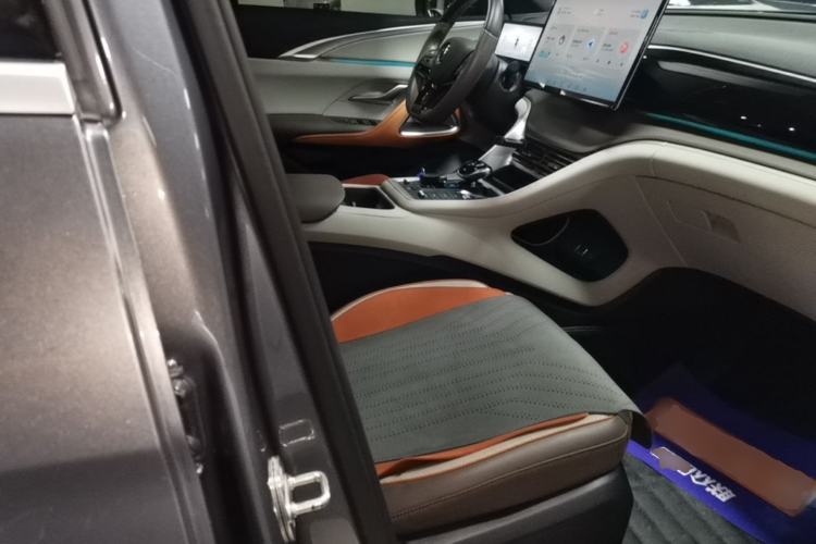 Used BYD Song Pro New Energy 2023 Champion Edition DM-i 110KM Excellence Model Right Front Seat