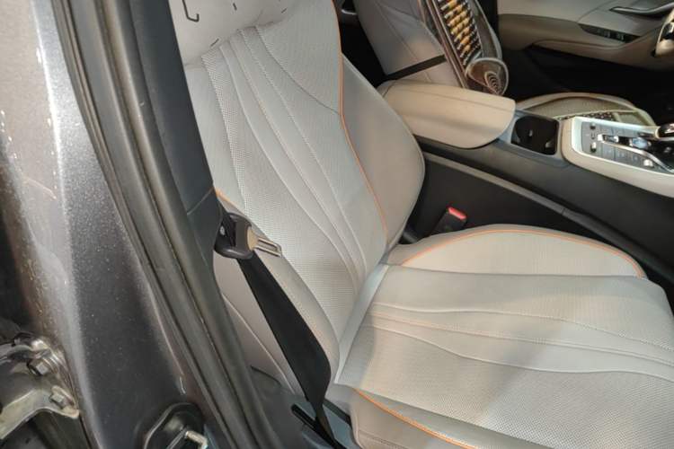 Used BYD Song Pro New Energy 2023 Champion Edition DM-i 110KM Excellence Model Right Front Seat