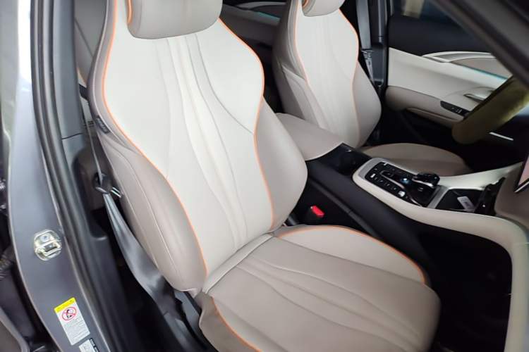 Used BYD Song Pro New Energy 2023 Champion Edition DM-i 110KM Excellence Model Right Front Seat