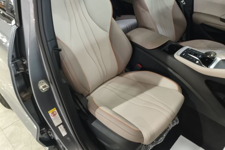 Used BYD Song Pro New Energy 2023 Champion Edition DM-i 71KM Leading Model Right Front Seat