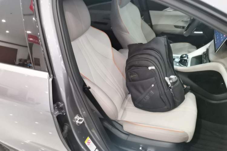 Used BYD Song Pro New Energy 2023 Champion Edition DM-i 110KM Excellence Model Right Front Seat