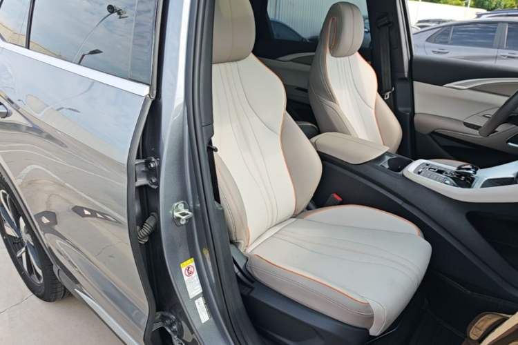 Used BYD Song Pro New Energy 2023 Champion Edition DM-i 71KM Leading Model Right Front Seat