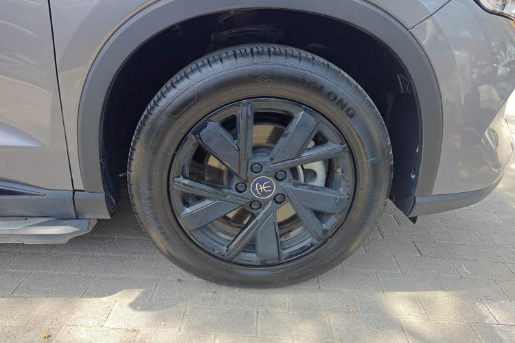 Used BYD Song Pro New Energy 2023 Champion Edition DM-i 71KM Leading Model Right Front Wheel Hub
