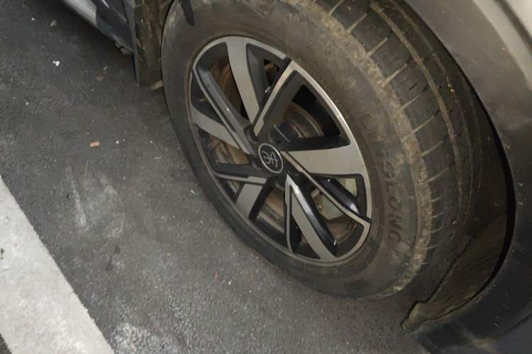Used BYD Song Pro New Energy 2023 Champion Edition DM-i 71KM Leading Model Right Front Wheel Hub