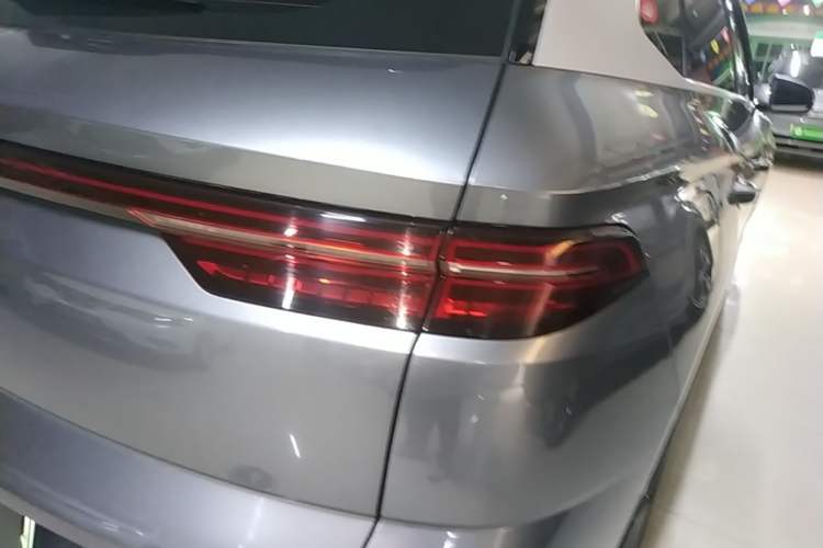 Used BYD Song Pro New Energy 2023 Champion Edition DM-i 110KM Beyond Model Right Rear Taillight