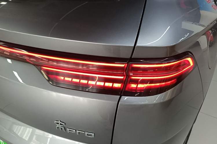Used BYD Song Pro New Energy 2023 Champion Edition DM-i 110KM Excellence Model Right Rear Taillight