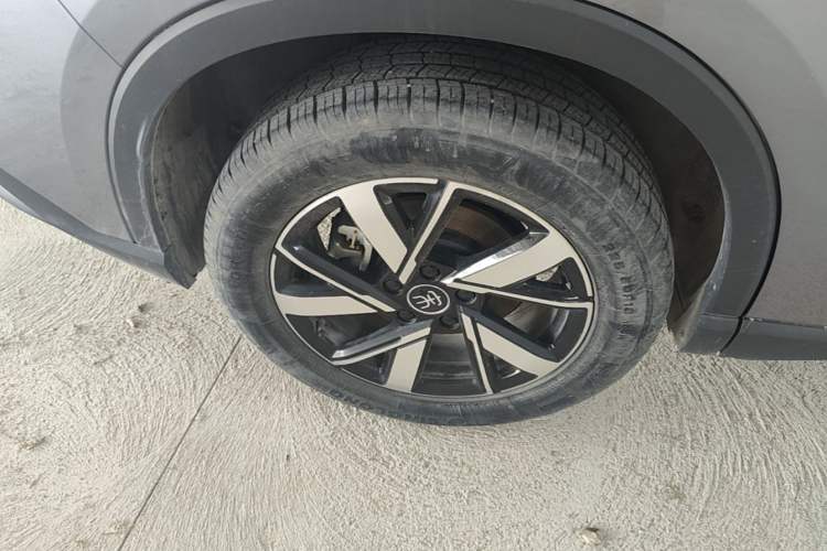 Used BYD Song Pro New Energy 2023 Champion Edition DM-i 110KM Beyond Model Right Rear Wheel Hub