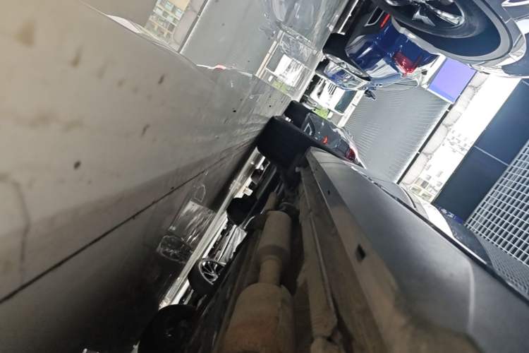 Used BYD Song Pro New Energy 2023 Champion Edition DM-i 110KM Excellence Model Right Side Sill