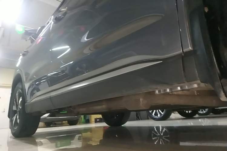 Used BYD Song Pro New Energy 2023 Champion Edition DM-i 110KM Beyond Model Right Side Sill