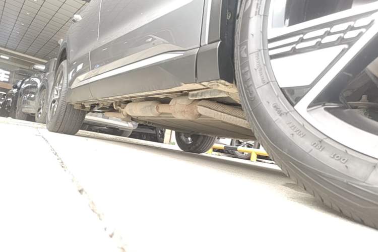 Used BYD Song Pro New Energy 2023 Champion Edition DM-i 110KM Excellence Model Right Side Sill