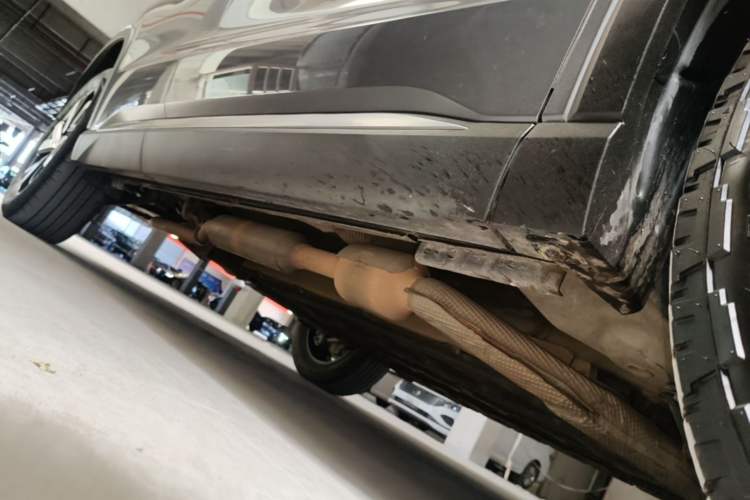 Used BYD Song Pro New Energy 2023 Champion Edition DM-i 71KM Navigation Model Right Side Sill
