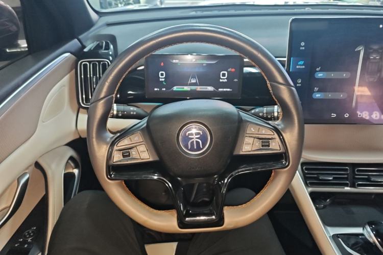 Used BYD Song Pro New Energy 2023 Champion Edition DM-i 110KM Excellence Model Steering Wheel