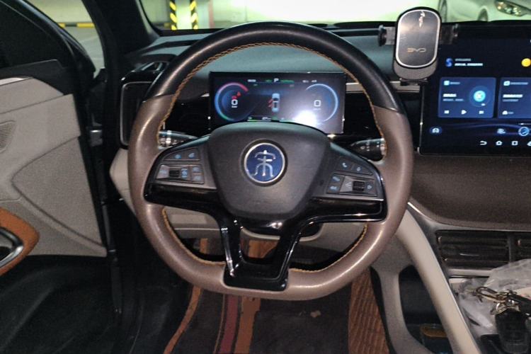 Used BYD Song Pro New Energy 2023 Champion Edition DM-i 110KM Beyond Model Steering Wheel