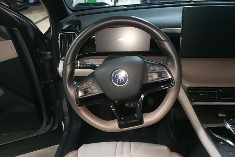 Used BYD Song Pro New Energy 2023 Champion Edition DM-i 110KM Beyond Model Steering Wheel