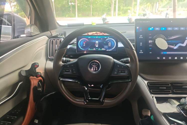 Used BYD Song Pro New Energy 2023 Champion Edition DM-i 110KM Excellence Model Steering Wheel