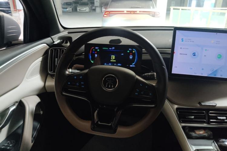 Used BYD Song Pro New Energy 2023 Champion Edition DM-i 71KM Navigation Model Steering Wheel
