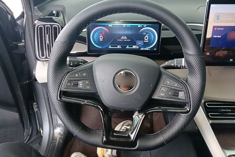 Used BYD Song Pro New Energy 2023 Champion Edition DM-i 110KM Beyond Model Steering Wheel