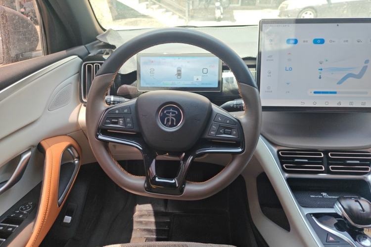 Used BYD Song Pro New Energy 2023 Champion Edition DM-i 110KM Excellence Model Steering Wheel