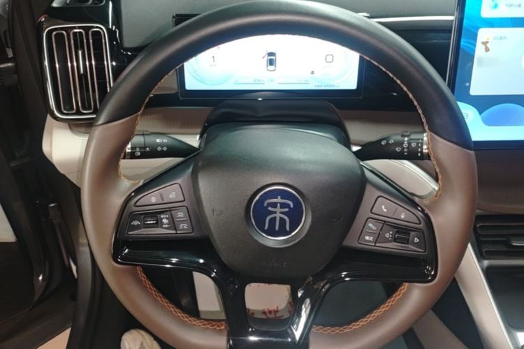 Used BYD Song Pro New Energy 2023 Champion Edition DM-i 110KM Excellence Model Steering Wheel
