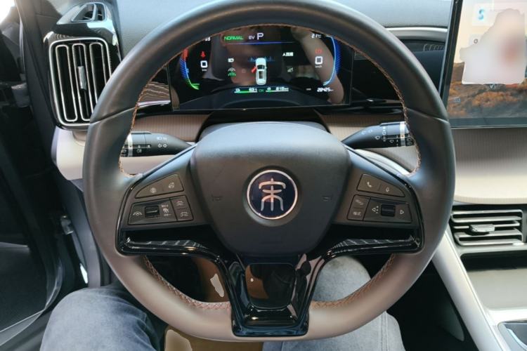 Used BYD Song Pro New Energy 2023 Champion Edition DM-i 71KM Beyond Model Steering Wheel