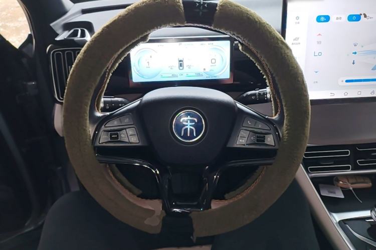 Used BYD Song Pro New Energy 2023 Champion Edition DM-i 110KM Excellence Model Steering Wheel