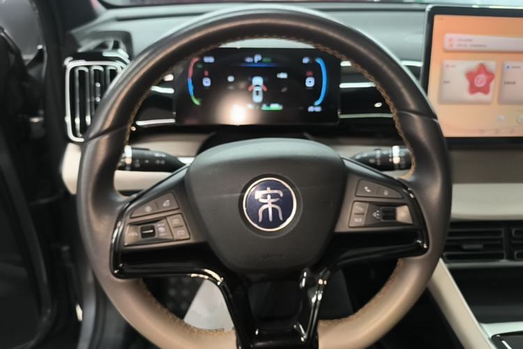 Used BYD Song Pro New Energy 2023 Champion Edition DM-i 71KM Beyond Model Steering Wheel