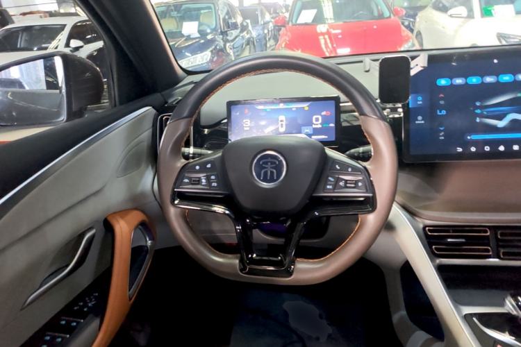 Used BYD Song Pro New Energy 2023 Champion Edition DM-i 110KM Beyond Model Steering Wheel