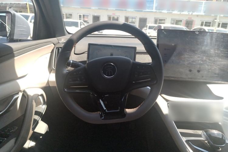 Used BYD Song Pro New Energy 2023 Champion Edition DM-i 110KM Excellence Model Steering Wheel