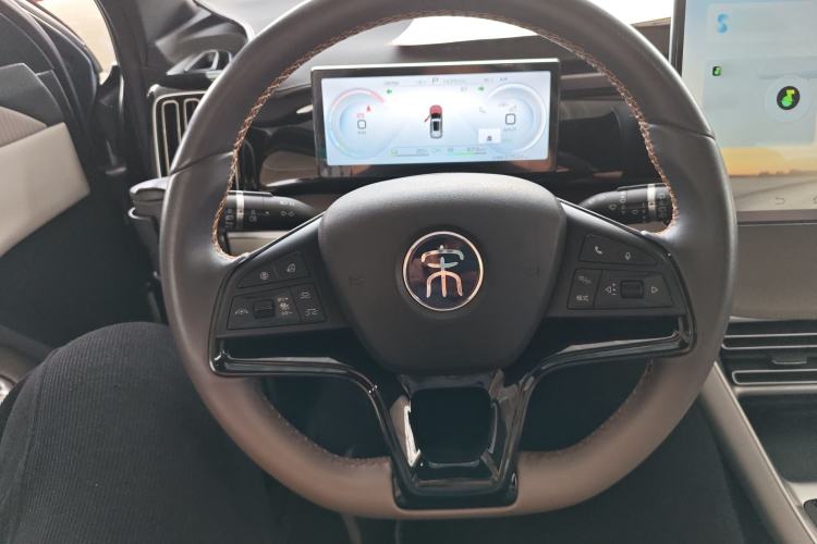 Used BYD Song Pro New Energy 2023 Champion Edition DM-i 110KM Beyond Model Steering Wheel