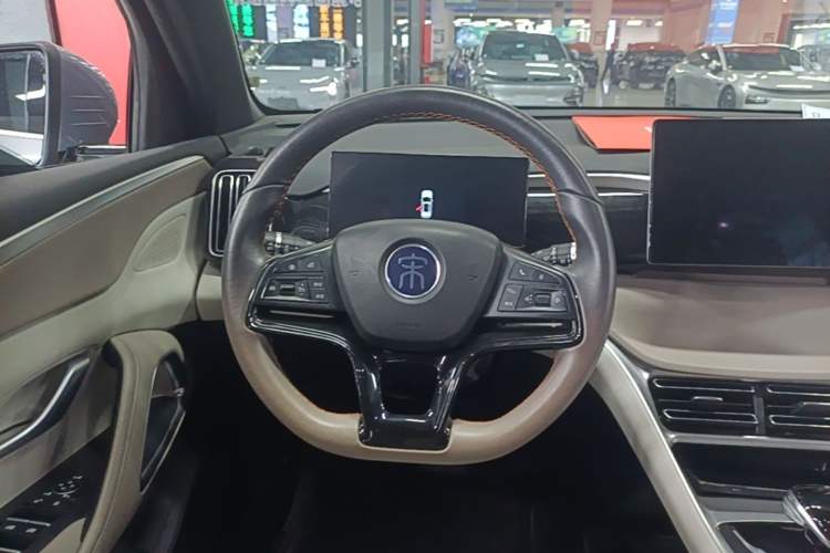 Used BYD Song Pro New Energy 2023 Champion Edition DM-i 71KM Leading Model Steering Wheel