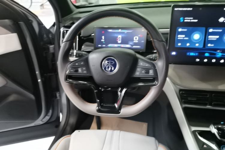 Used BYD Song Pro New Energy 2023 Champion Edition DM-i 110KM Excellence Model Steering Wheel