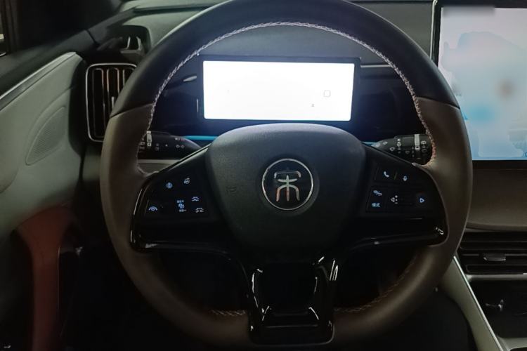 Used BYD Song Pro New Energy 2023 Champion Edition DM-i 110KM Excellence Model Steering Wheel