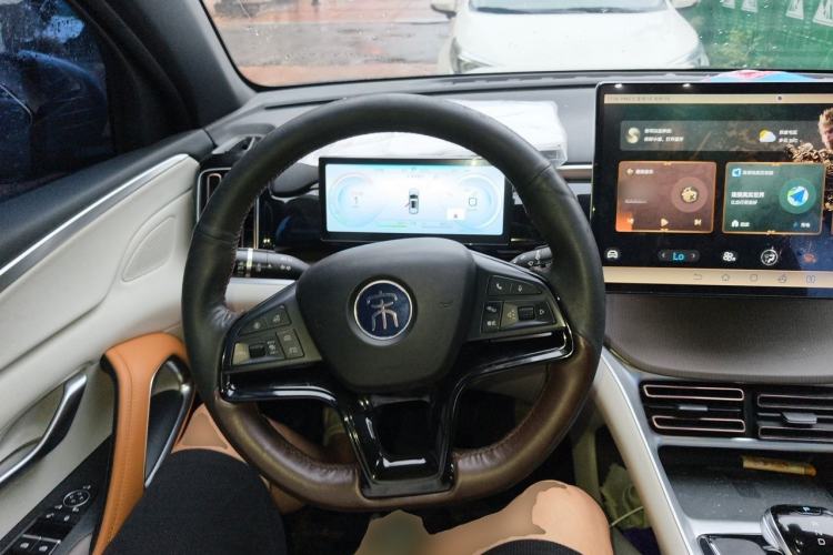 Used BYD Song Pro New Energy 2023 Champion Edition DM-i 110KM Excellence Model Steering Wheel