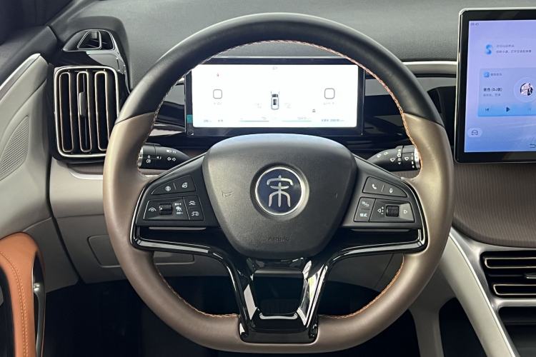 Used BYD Song Pro New Energy 2023 Champion Edition DM-i 110KM Beyond Model Steering Wheel