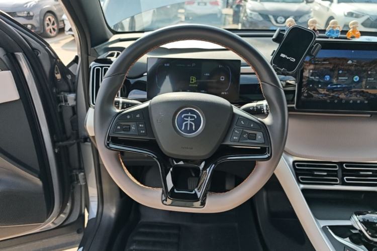 Used BYD Song Pro New Energy 2023 Champion Edition DM-i 71KM Leading Model Steering Wheel