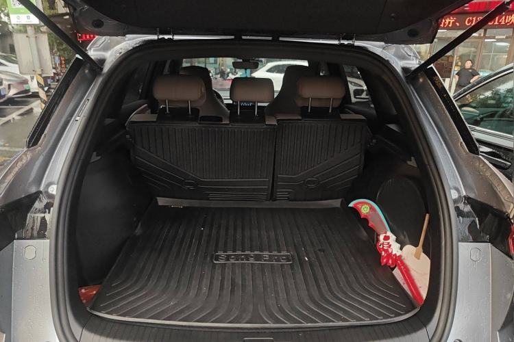 Used BYD Song Pro New Energy 2023 Champion Edition DM-i 71KM Leading Model Trunk