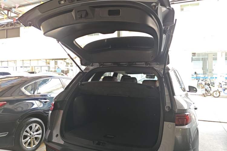 Used BYD Song Pro New Energy 2023 Champion Edition DM-i 110KM Beyond Model Trunk