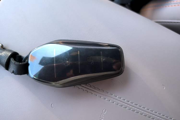 Used BYD Song Pro New Energy 2023 Champion Edition DM-i 110KM Excellence Model Vehicle Key