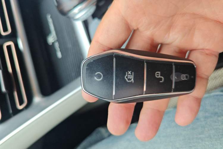 Used BYD Song Pro New Energy 2023 Champion Edition DM-i 110KM Excellence Model Vehicle Key