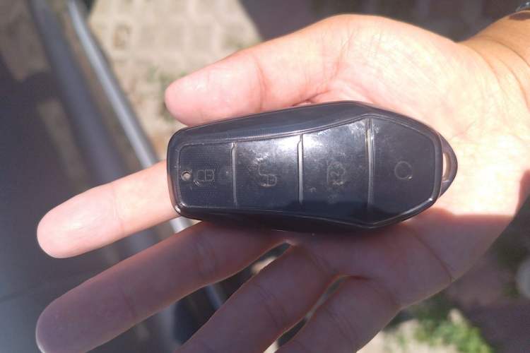 Used BYD Song Pro New Energy 2023 Champion Edition DM-i 110KM Excellence Model Vehicle Key