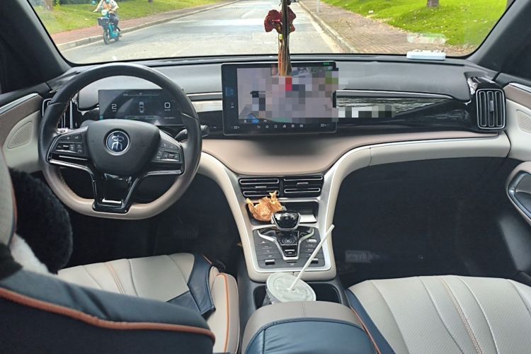 Used BYD Song Pro New Energy 2023 Champion Edition DM-i 110KM Beyond Model Center Console