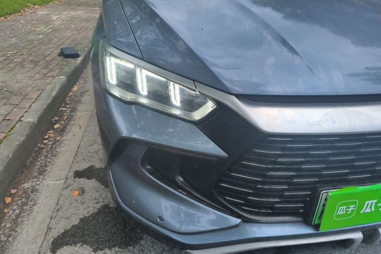 Used BYD Song Pro New Energy 2023 Champion Edition DM-i 110KM Beyond Model Right Front Headlight