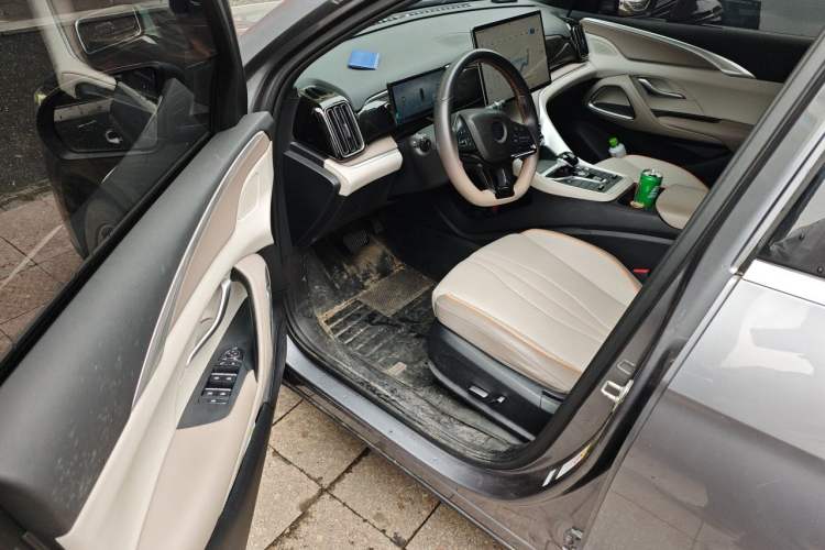 Used BYD Song Pro New Energy 2023 Champion Edition DM-i 110KM Excellence Model Driver Seat