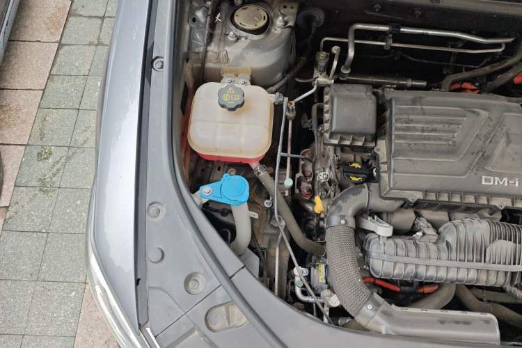 Used BYD Song Pro New Energy 2023 Champion Edition DM-i 110KM Excellence Model Engine Bay Right