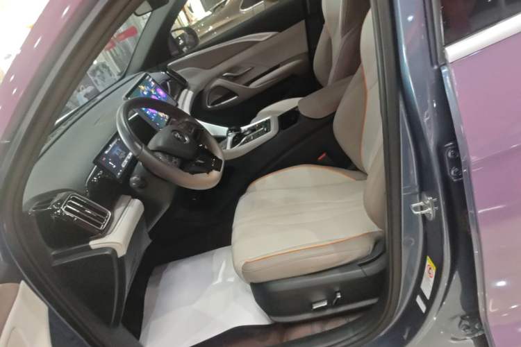 Used BYD Song Pro New Energy 2023 Champion Edition DM-i 110KM Beyond Model Left Front Seat