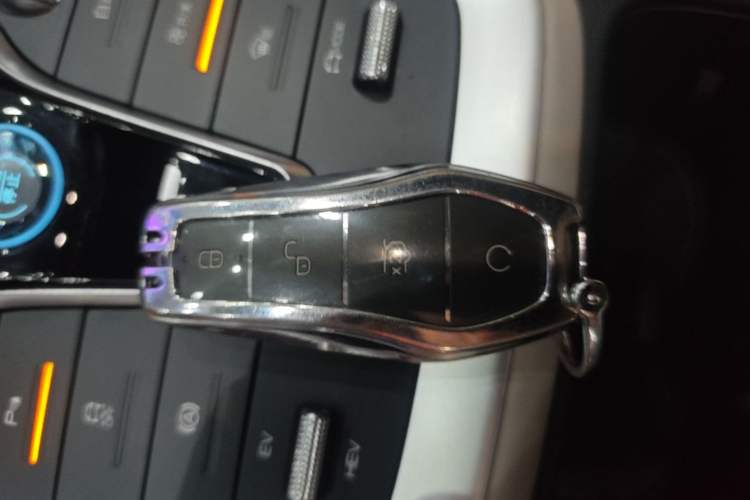 Used BYD Song Pro New Energy 2023 Champion Edition DM-i 110KM Beyond Model Vehicle Key