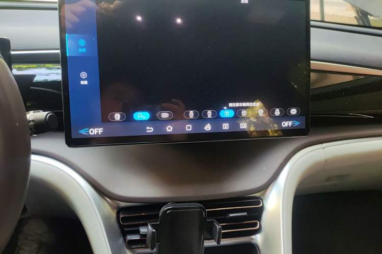 Used BYD Song Pro New Energy 2023 Champion Edition DM-i 110KM Excellence Model Audio And AC Panel
