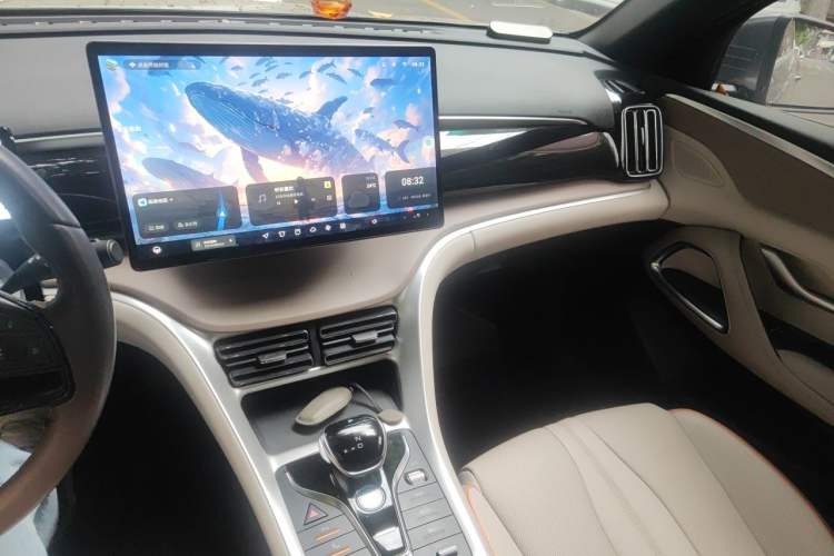 Used BYD Song Pro New Energy 2023 Champion Edition DM-i 110KM Excellence Model Audio And AC Panel