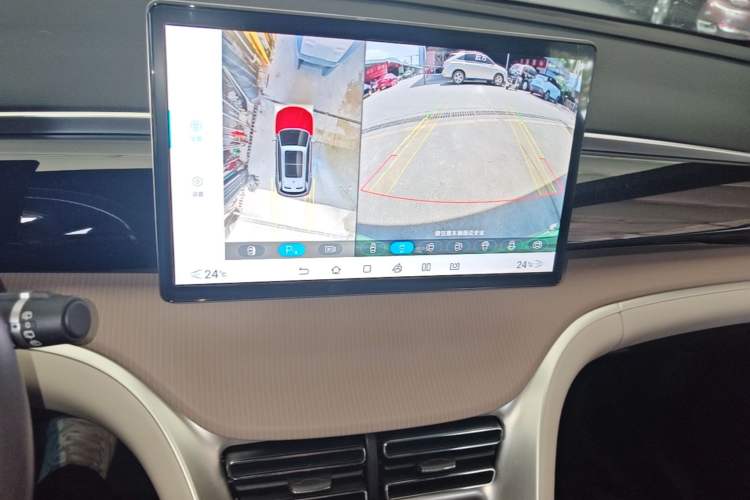 Used BYD Song Pro New Energy 2023 Champion Edition DM-i 110KM Beyond Model Audio And AC Panel
