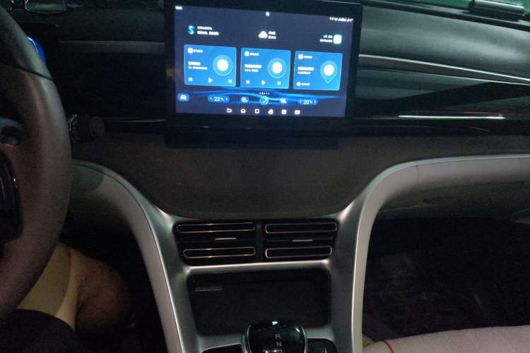 Used BYD Song Pro New Energy 2023 Champion Edition DM-i 71KM Leading Model Audio And AC Panel